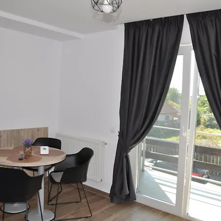 Casa Matei Coresi * براشوف